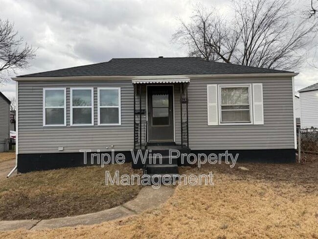 8138 Blanchard Dr in Berkeley, MO - Building Photo - Building Photo