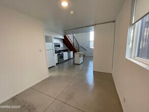 344 Stewart St in Reno, NV - Building Photo - Building Photo
