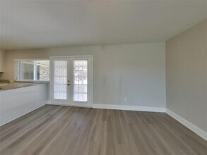 5512 Squires Dr in The Colony, TX - Building Photo - Building Photo