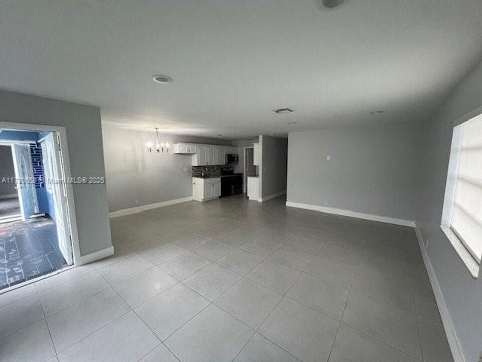 816 SW 13th St in Fort Lauderdale, FL - Building Photo