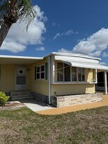 2929 Saralake Dr S in Sarasota, FL - Building Photo