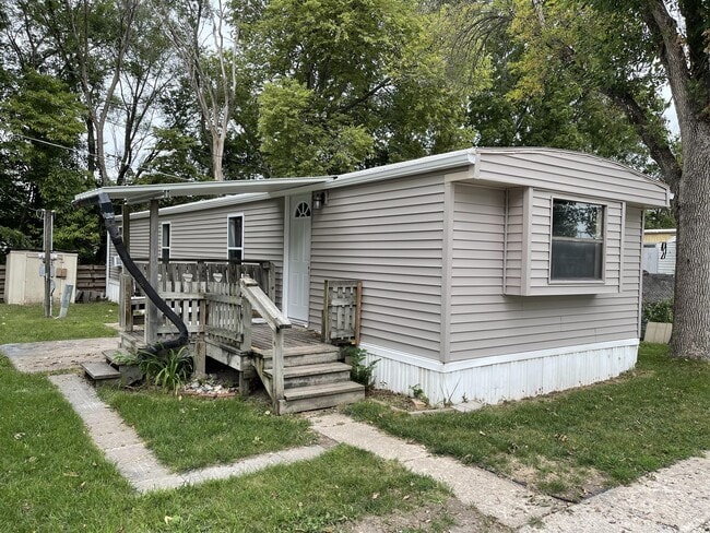 property at 310 S 11th St