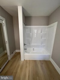 2029 E Orleans St photo'