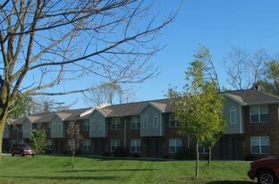 754 Village Dr in Glen Carbon, IL - Building Photo