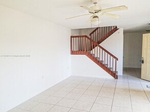 1613 16th Way in West Palm Beach, FL - Building Photo - Building Photo