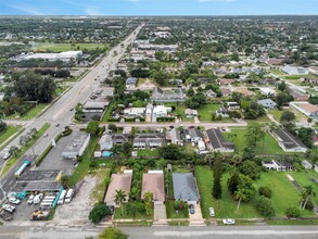 113 Jackson Ave in Greenacres, FL - Building Photo - Building Photo