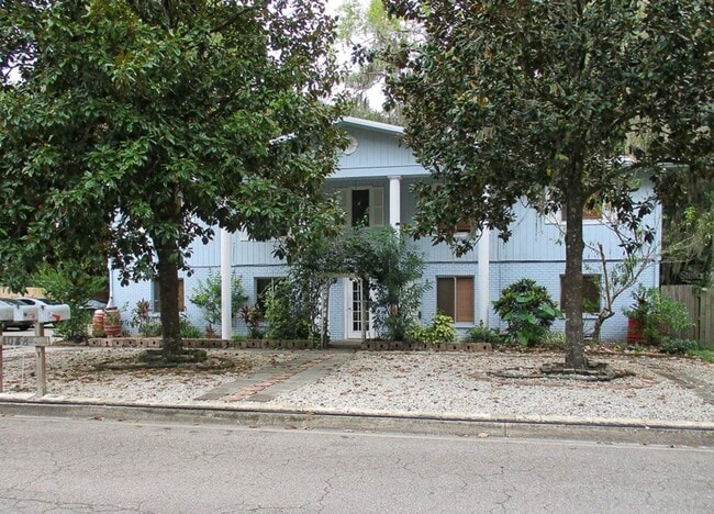 property at 1048 SW 6th Dr