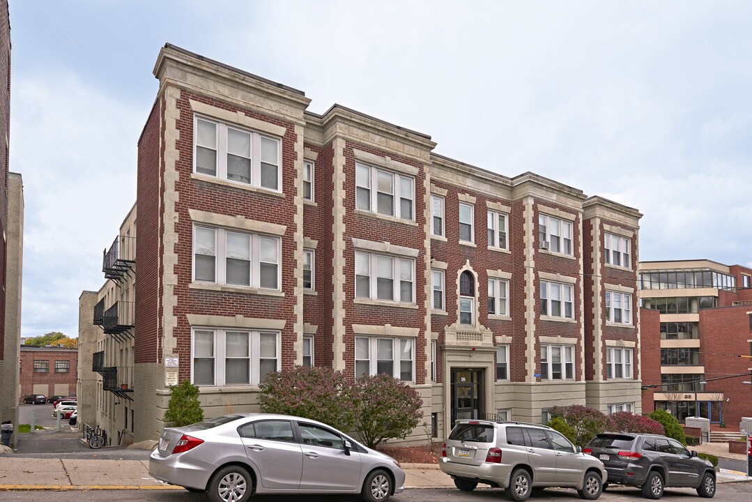 99-109 Brainerd Rd in Allston, MA - Foto de edificio