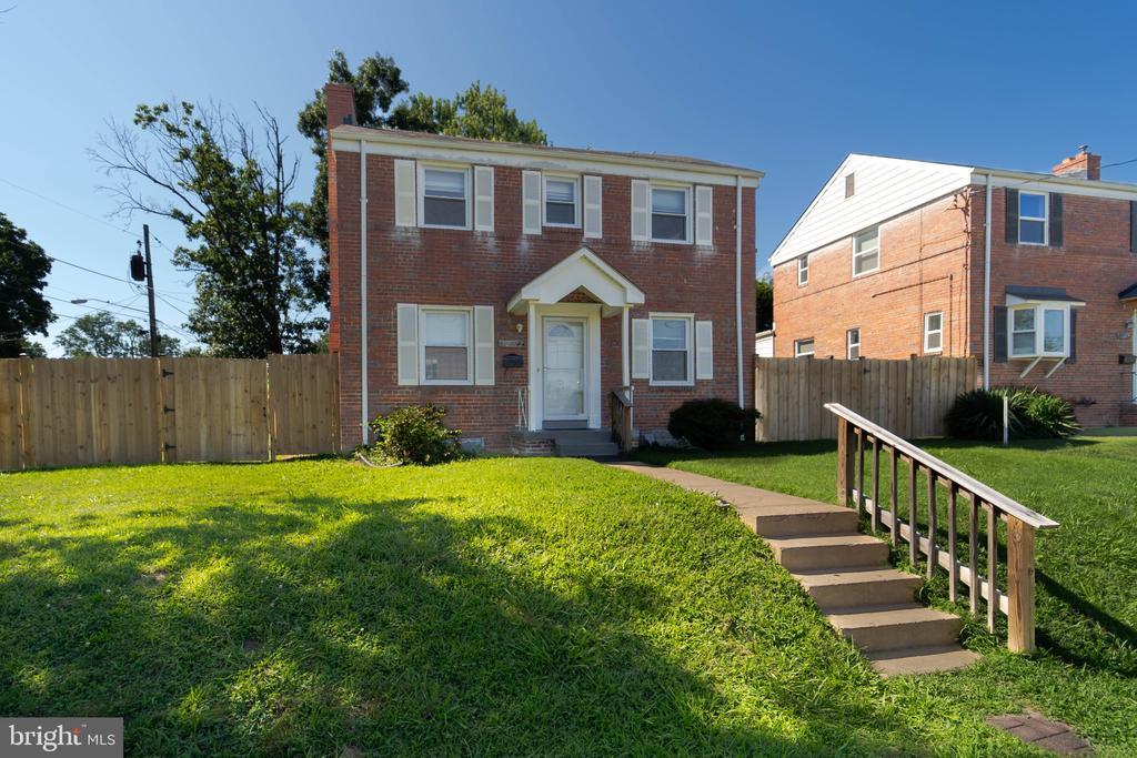 10022 Lorain Ave in Silver Spring, MD - Foto de edificio