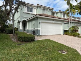 2136 Oakmont Dr in Riviera Beach, FL - Building Photo