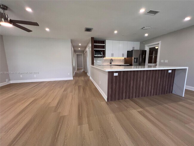 3775 W Citrus Trce in Davie, FL - Building Photo - Building Photo