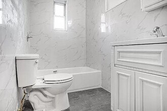 151 Kingsland Ave in Brooklyn, NY - Building Photo - Building Photo