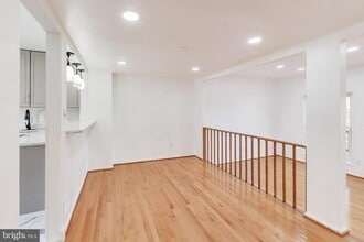 16 Orchard Dr in Gaithersburg, MD - Building Photo - Building Photo