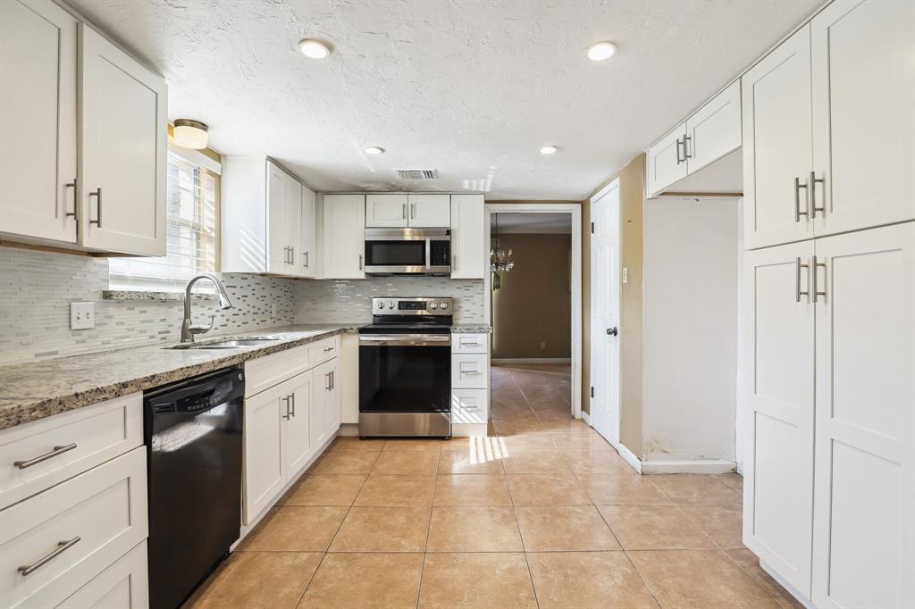 1003 Suwanee Ln in Houston, TX - Building Photo