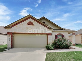 5707 Sendero Spring in San Antonio, TX - Building Photo