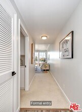 1375 Kelton Ave in Los Angeles, CA - Building Photo - Building Photo