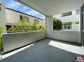 1232 Kings Rd in West Hollywood, CA - Building Photo