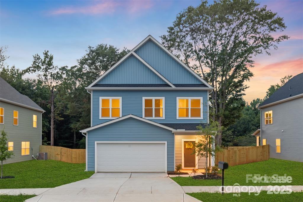 9431 Weston Woods Ln in Charlotte, NC - Building Photo