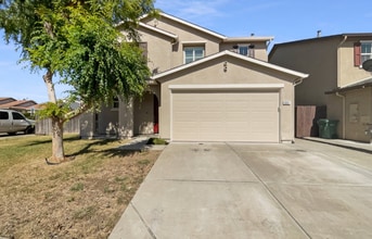 8268 Red Rock Dr in Sacramento, CA - Building Photo - Building Photo
