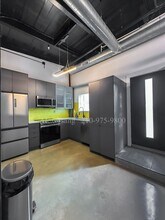 811 Montana St in San Antonio, TX - Foto de edificio - Building Photo