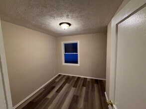 863-863 N Central Dr in Lorain, OH - Building Photo - Building Photo