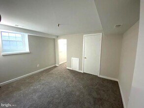 922 Montgomery Ave in Bryn Mawr, PA - Building Photo - Building Photo