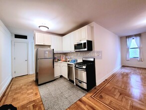 660 Fort Washington Ave in New York, NY - Building Photo - Building Photo