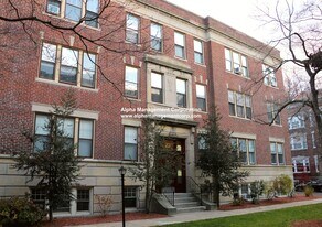 20 Alton Pl in Brookline, MA - Building Photo