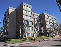 15211 Sherman Way in Los Angeles, CA - Building Photo