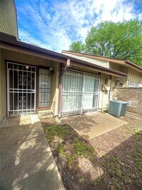 12623 Newbrook Dr photo'