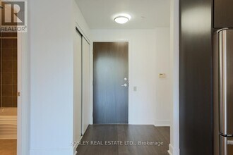 7608 Yonge St in Vaughan, ON - Building Photo - Building Photo