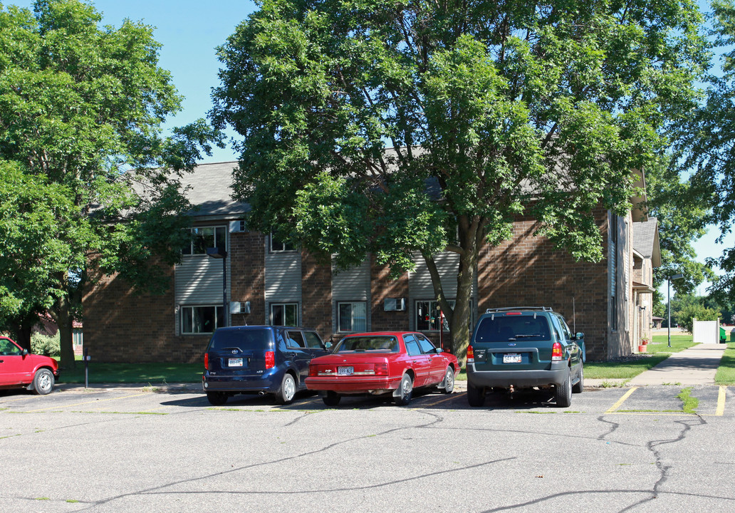 Pleasantview Apartments in Baldwin, WI - Building Photo