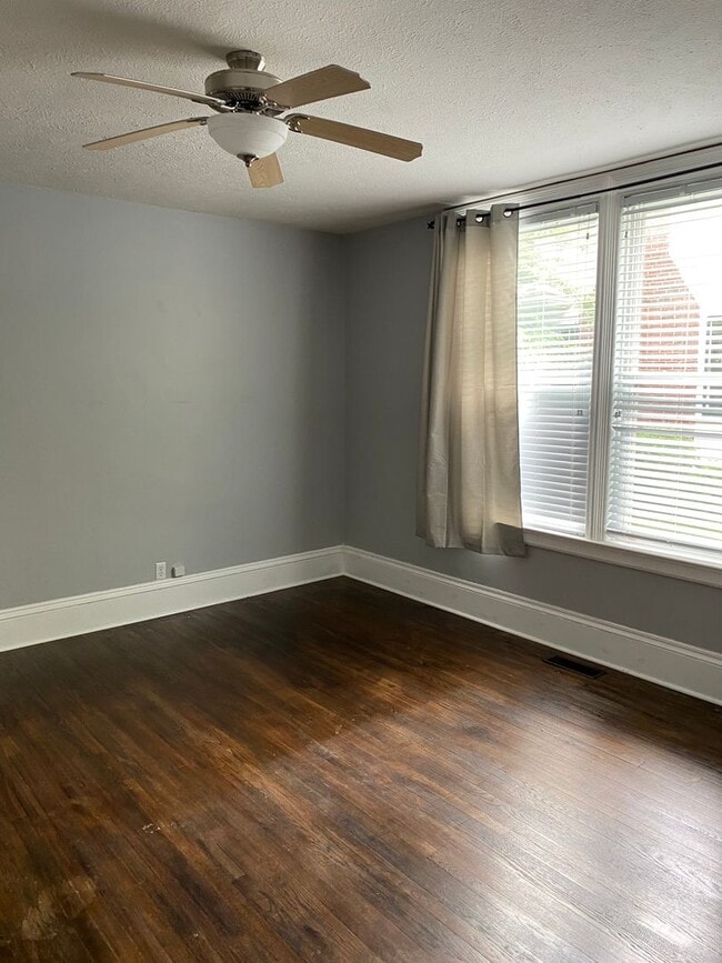 property at 221 N 8th St