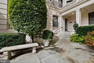 2205 California St NW in Washington, DC - Building Photo - Building Photo
