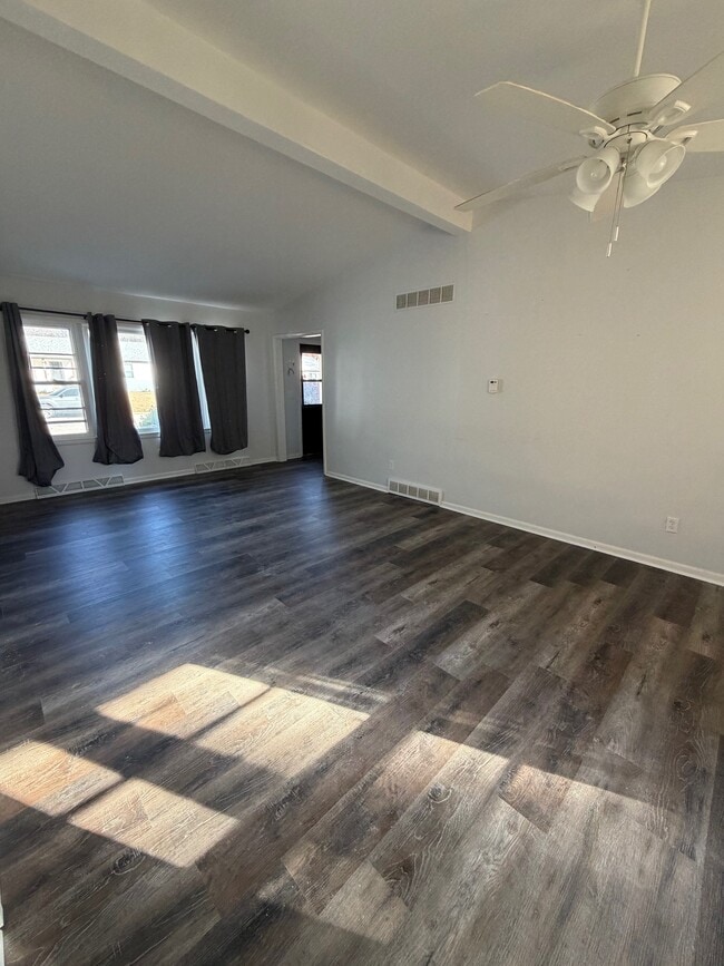 property at 618 Christopher St