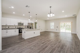 1829 Manitoba Ct in Kissimmee, FL - Building Photo - Building Photo