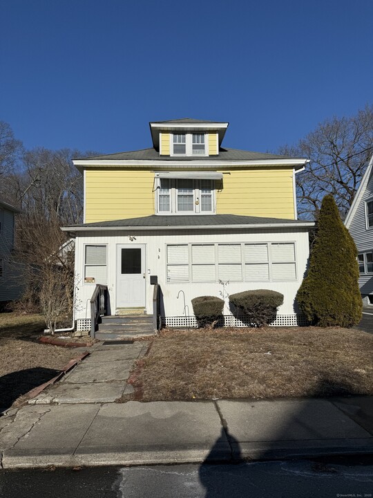 41 Spring Garden Ave in Norwich, CT - Building Photo