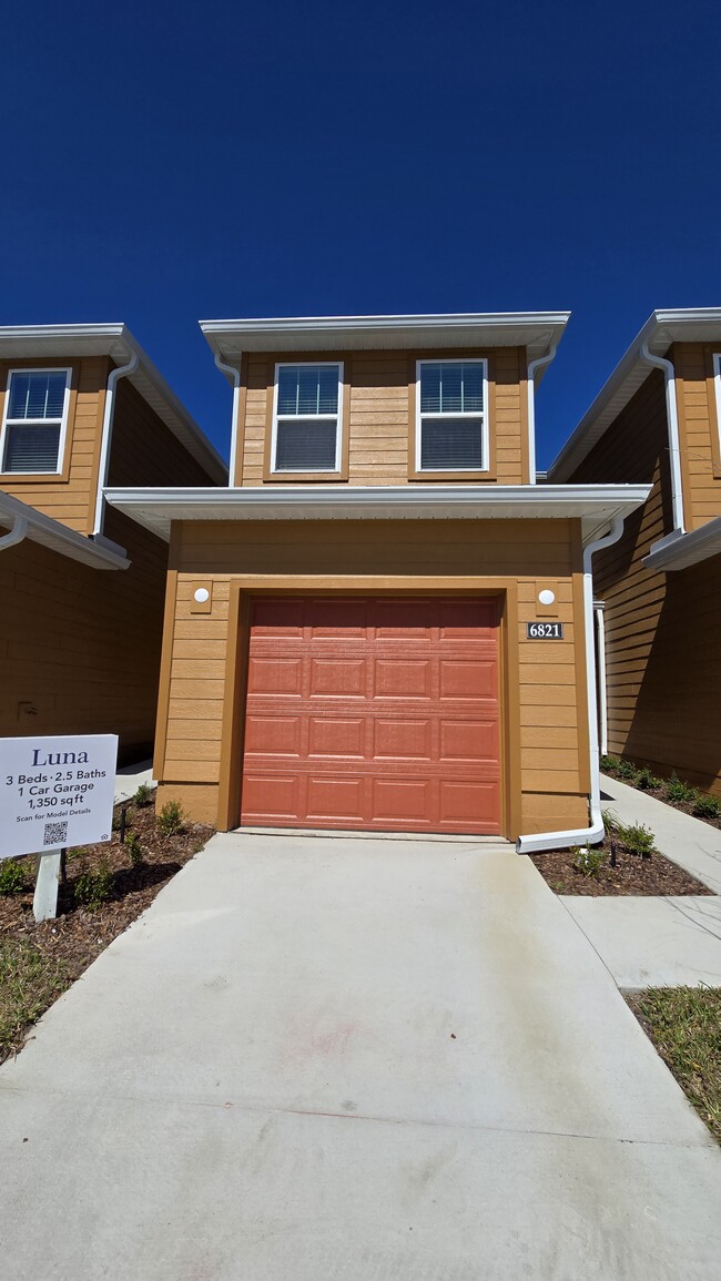 property at 6821 Lake Mist Ln