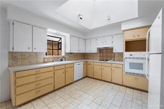 411 Zinnia Ave in McAllen, TX - Building Photo - Building Photo