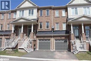 2178 Fiddlers Way in Oakville, ON - Building Photo