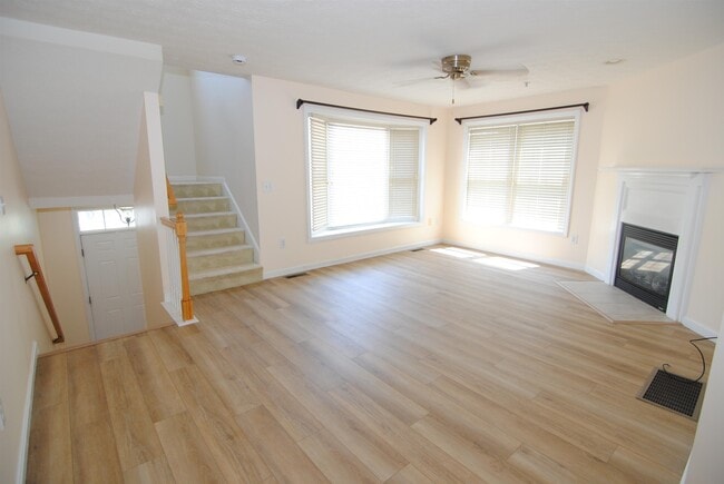 69 Georgetown Dr in Nashua, NH - Building Photo - Building Photo