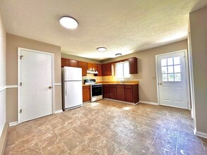 103 Nottoway Dr in Stephens City, VA - Building Photo - Building Photo