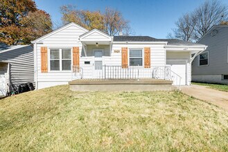 9429 Harold Dr in St. Louis, MO - Building Photo - Building Photo