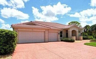 9477 Cedar Ridge Ln in Sarasota, FL - Building Photo