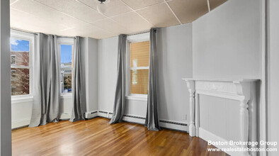 823 Dorchester Ave, Unit 823 Dorchester #2 in Boston, MA - Building Photo - Building Photo