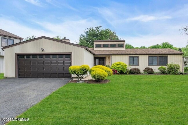 property at 218 Community Cir