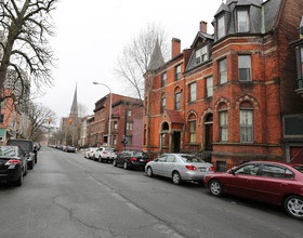 300 State St in Albany, NY - Foto de edificio - Building Photo