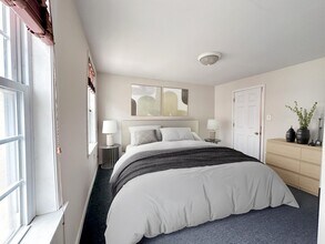 1525 Montrose St in Philadelphia, PA - Building Photo - Building Photo