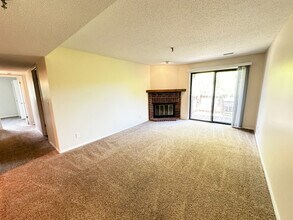 1320 Brook St in St. Charles, IL - Building Photo - Building Photo