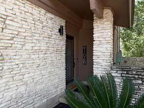 9106 Rockcrest Cir in Austin, TX - Building Photo - Building Photo